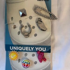 CROCS Kids'  7-Piece Mixed Bundle - Silver and Multicolored Summer Mix